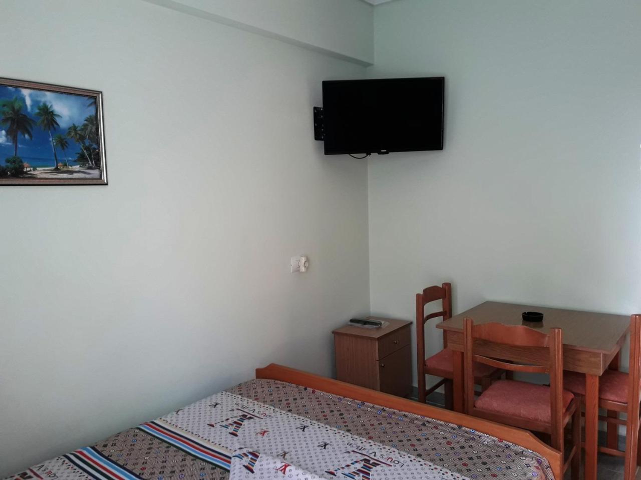 Tani'S Guesthouse Ksamil Exterior photo